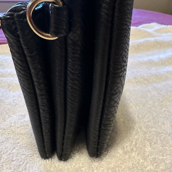 Cross Body Black Purse. 3 Zipper compartments. - Picture 7 of 8